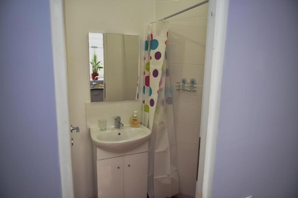 Violet House Apartment Turda Bagian luar foto