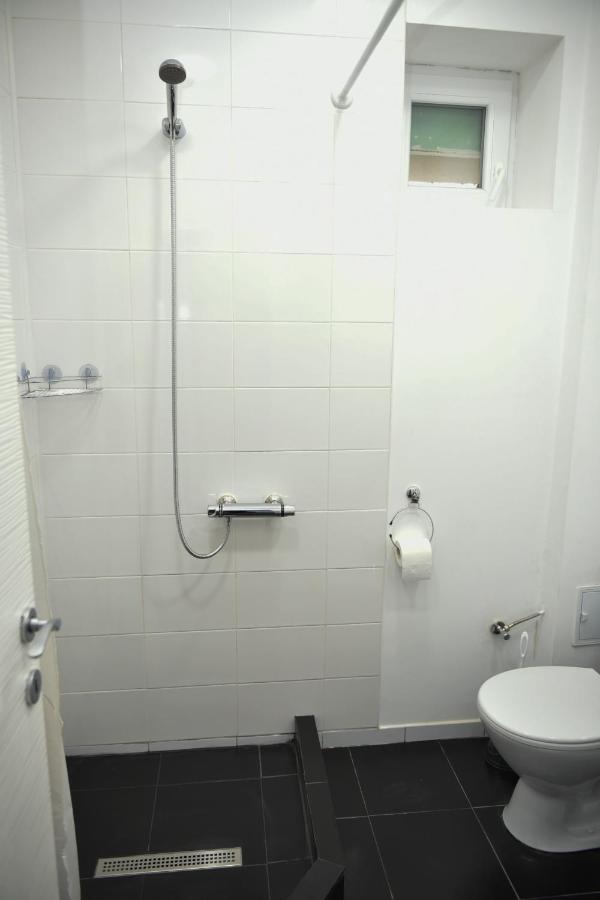 Violet House Apartment Turda Bagian luar foto